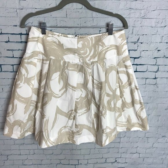 Banana Republic Cotton Size 8P Petite Skirt white Tan EUC - Picture 1 of 5